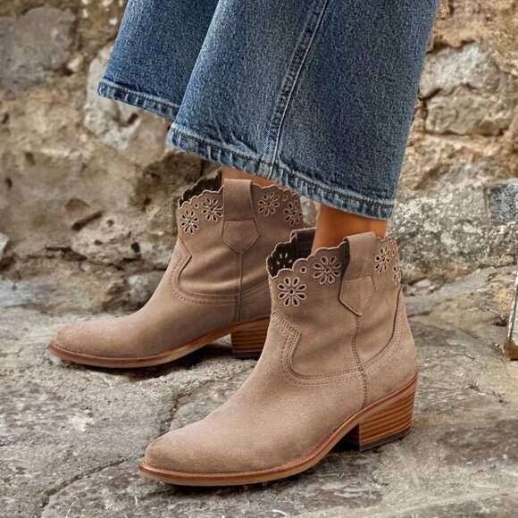 Penelope Chilvers Shoes - PENELOPE CHILVERS Calie Broderie Suede Cowboy Boots Bootie 36 5 Sand NEW $375